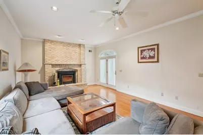 111 Chopin Dr, Wayne, NJ 07470 - Photo 10