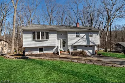 14 Forsgate Dr, Ringwood, NJ 07456 - Photo 2