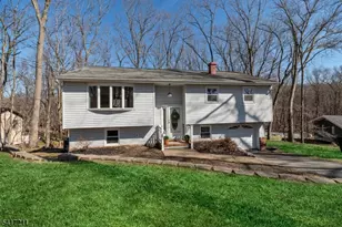 14 Forsgate Dr, Ringwood, NJ 07456 - Photo 2