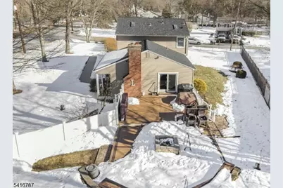 144 Chamberlain Rd, Jefferson Township, NJ 07438 - Photo 6