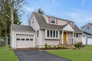 823 Pinewood Rd, Union Township, NJ 07083 - Photo 2