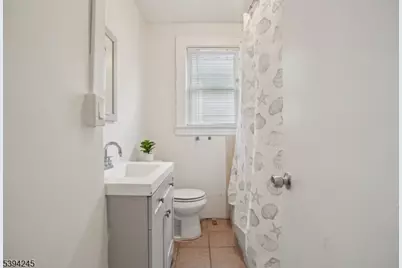 648 Myrtle St, Elizabeth, NJ 07202 - Photo 22