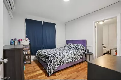 648 Myrtle St, Elizabeth, NJ 07202 - Photo 16