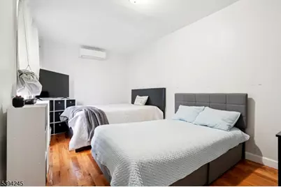 648 Myrtle St, Elizabeth, NJ 07202 - Photo 14