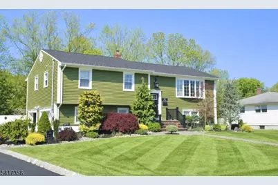 25 Kent Pl, Clark Township, NJ 07066 - Photo 2