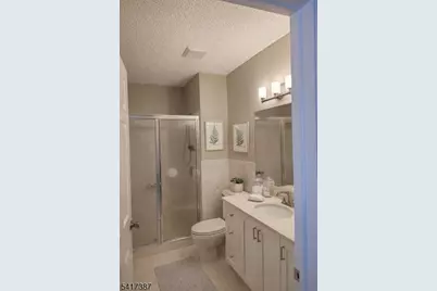 194 Robertson Way, Lincoln Park, NJ 07035 - Photo 6