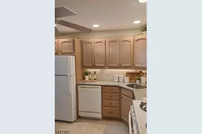 194 Robertson Way, Lincoln Park, NJ 07035 - Photo 4