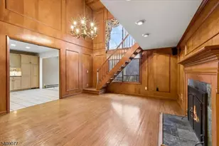 38 Hunters Cir, Tewksbury Township, NJ 08833 - Photo 10