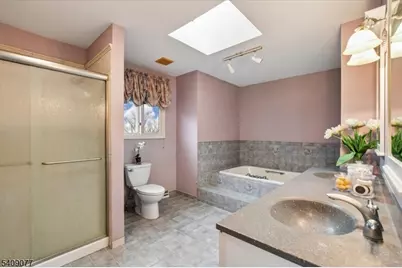 38 Hunters Circle, Tewksbury Township, NJ 08833 - Photo 20