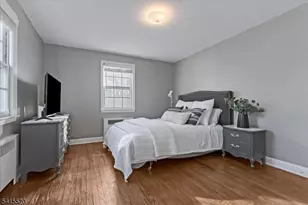 241 Evergreen Ct, Mountainside, NJ 07092 - Photo 14