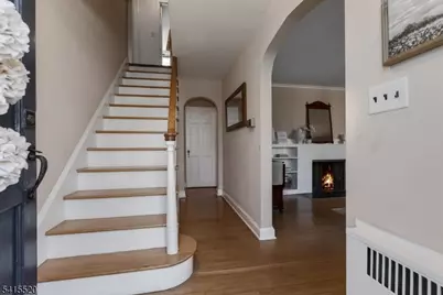 241 Evergreen Ct, Mountainside, NJ 07092 - Photo 2