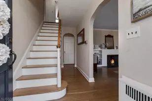 241 Evergreen Ct, Mountainside, NJ 07092 - Photo 2