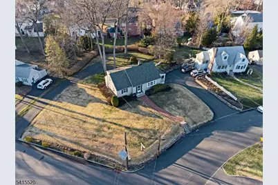 241 Evergreen Ct, Mountainside, NJ 07092 - Photo 26
