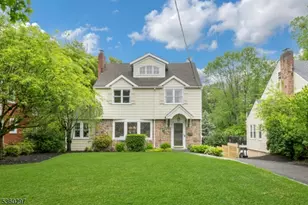 215 Kent Pl Blvd, Summit, NJ 07901 - Photo 1