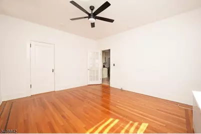 804 Fairview Ln #2, Fort Lee, NJ 07024 - Photo 4