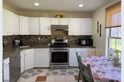 1704 Bergen Ct, Montgomery Township, NJ 08502 - Photo 10