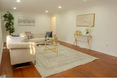 62 Weston Ave 2 Duchamp, Chatham, NJ 07928 - Photo 4