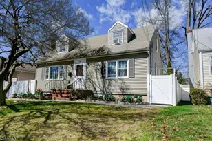 539 Monmouth Ave, Linden, NJ 07036 - Photo 2