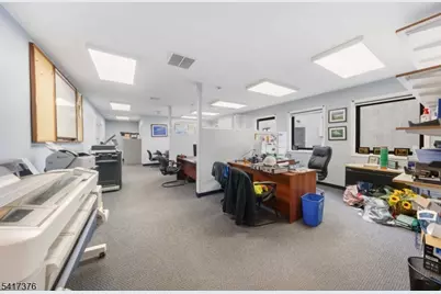 277 W Clay Ave, Roselle Park, NJ 07204 - Photo 4