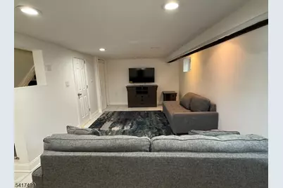 335 Hobson St, Newark, NJ 07112 - Photo 22