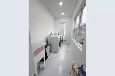 264 Greylock Pkwy, Belleville, NJ 07109 - Photo 4