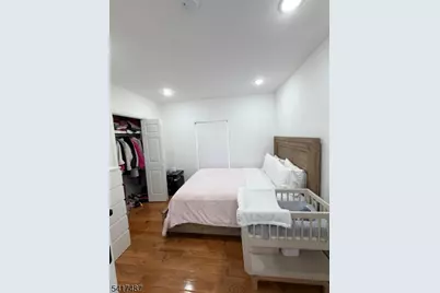 264 Greylock Pkwy, Belleville, NJ 07109 - Photo 2