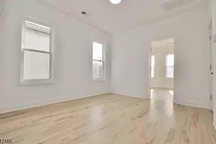 43 Bragaw Ave, Newark, NJ 07112 - Photo 4