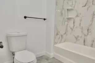 43 Bragaw Ave, Newark, NJ 07112 - Photo 10