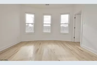 43 Bragaw Ave #2, Newark, NJ 07112 - Photo 2