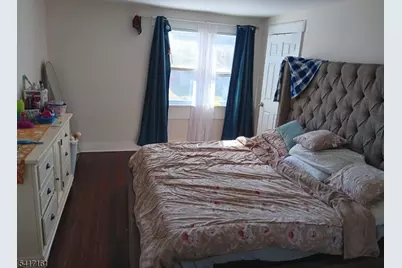 1028 W 5th St, Plainfield, NJ 07063 - Photo 8