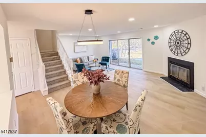 386 Inwood Ct, Franklin Township, NJ 08873 - Photo 8