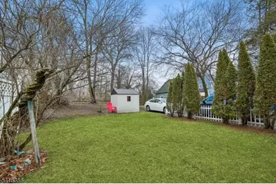 35 Hickory St, Bloomfield, NJ 07003 - Photo 34