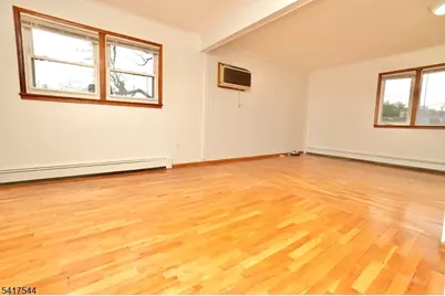 9 Davey St 2nd Floor, Bloomfield, NJ 07003 - Photo 4