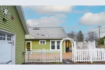 17 Main St, Lebanon, NJ 08833 - Photo 32