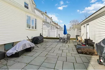 401 Woodland Ave, Roselle Park, NJ 07204 - Photo 24