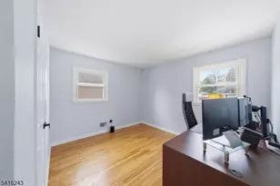 37 Wenonah Ave, Parsippany, NJ 07034 - Photo 12