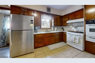 539 S 5th St, Elizabeth, NJ 07206 - Photo 2