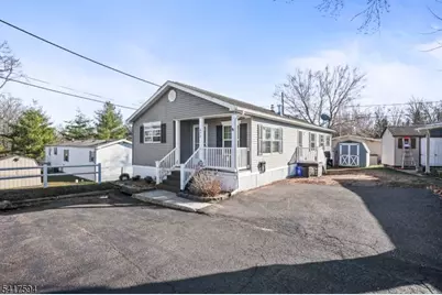 471 Kenbury Rd, Branchburg Township, NJ 08876 - Photo 2