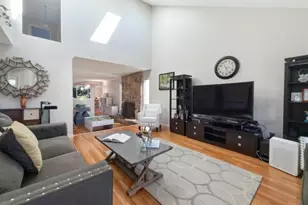 592 Cabot Hill Rd, Bridgewater, NJ 08807 - Photo 8