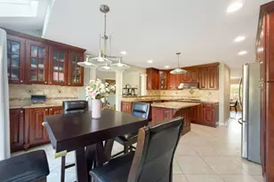 592 Cabot Hill Rd, Bridgewater, NJ 08807 - Photo 22