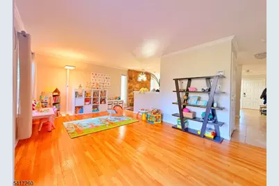 592 Cabot Hill Rd, Bridgewater, NJ 08807 - Photo 10