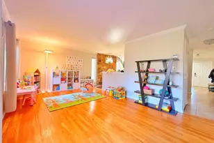 592 Cabot Hill Rd, Bridgewater, NJ 08807 - Photo 10