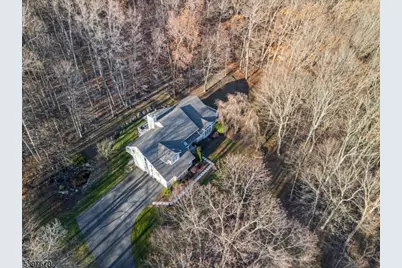 14 Lookout Dr, Roxbury Township, NJ 07852 - Photo 2