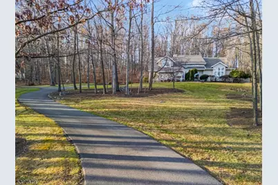 14 Lookout Dr, Roxbury Township, NJ 07852 - Photo 48