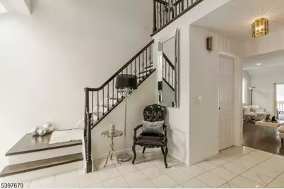 14 Lookout Dr, Roxbury Township, NJ 07852 - Photo 8