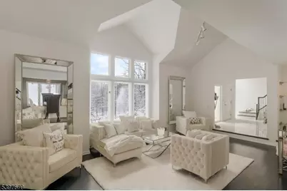 14 Lookout Dr, Roxbury Township, NJ 07852 - Photo 10