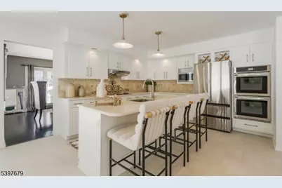 14 Lookout Dr, Roxbury Township, NJ 07852 - Photo 18