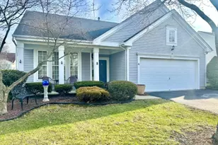 41 Victoria Dr, White Township, NJ 07823 - Photo 1