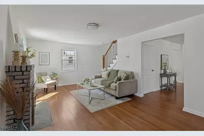 2210 Stecher Ave, Union Township, NJ 07083 - Photo 2