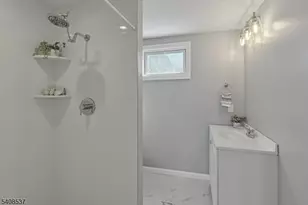 2210 Stecher Ave, Union Township, NJ 07083 - Photo 16